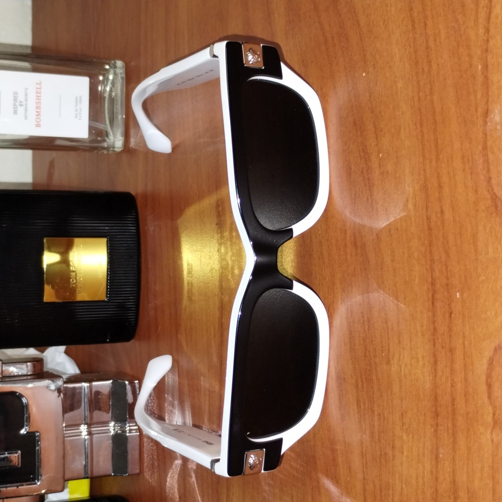 SOLDDDDDD …. Im sorry, Versace  Special Project Classic Top sunglasses 2024